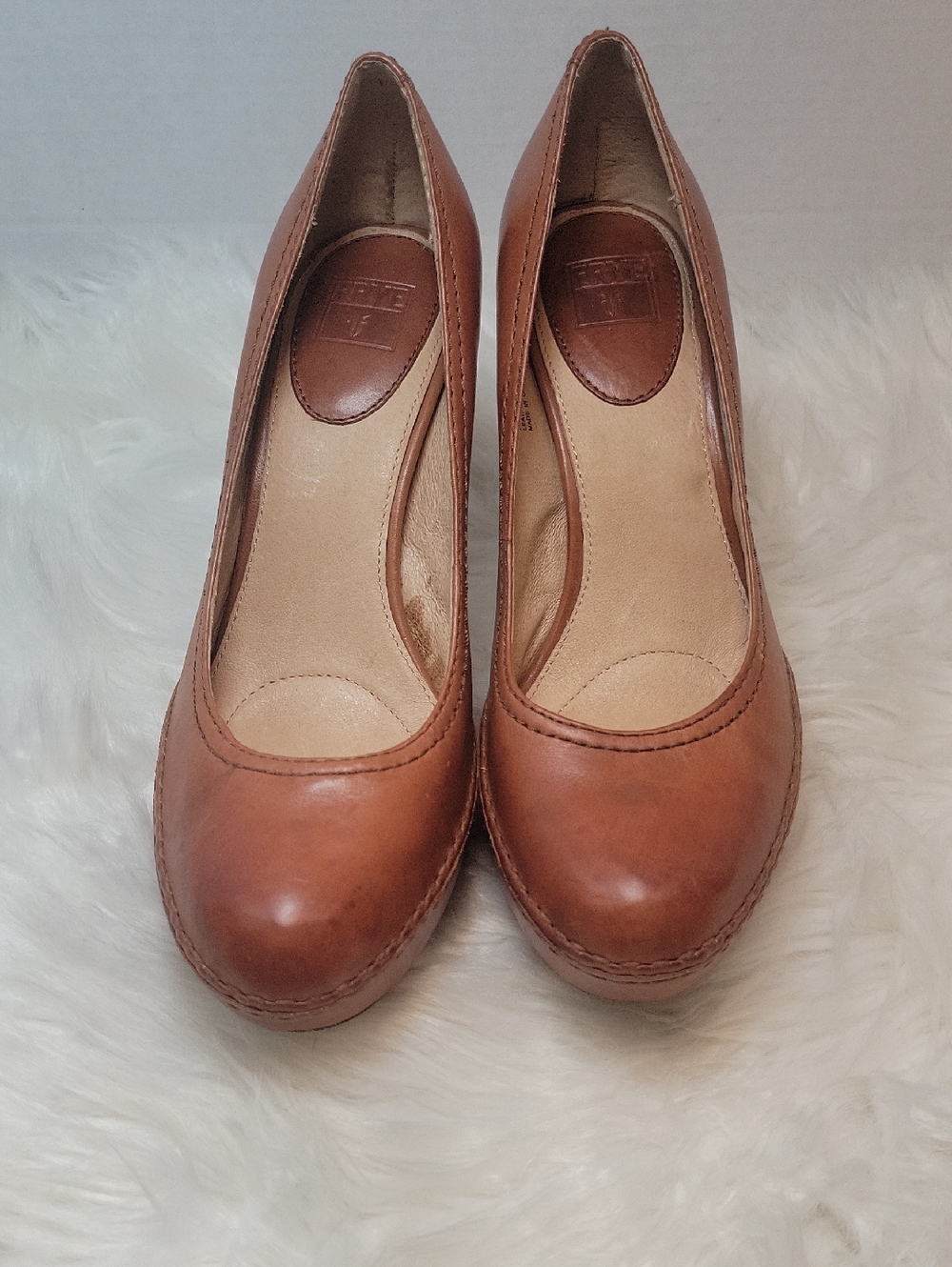 Frye Leather Pumps Brown Classic Round Toe Heels Size 8.5‎